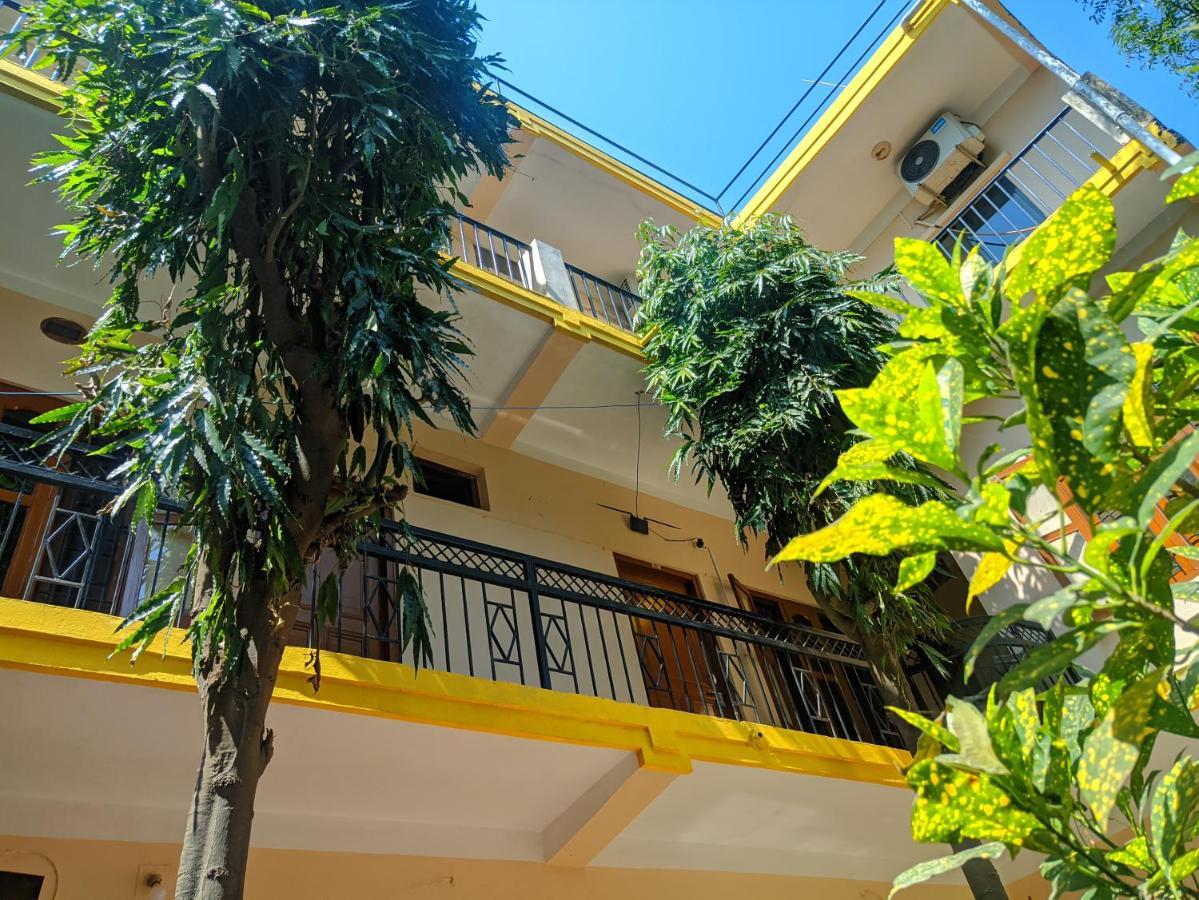 Lumbini Garden Lodge Екстериор снимка